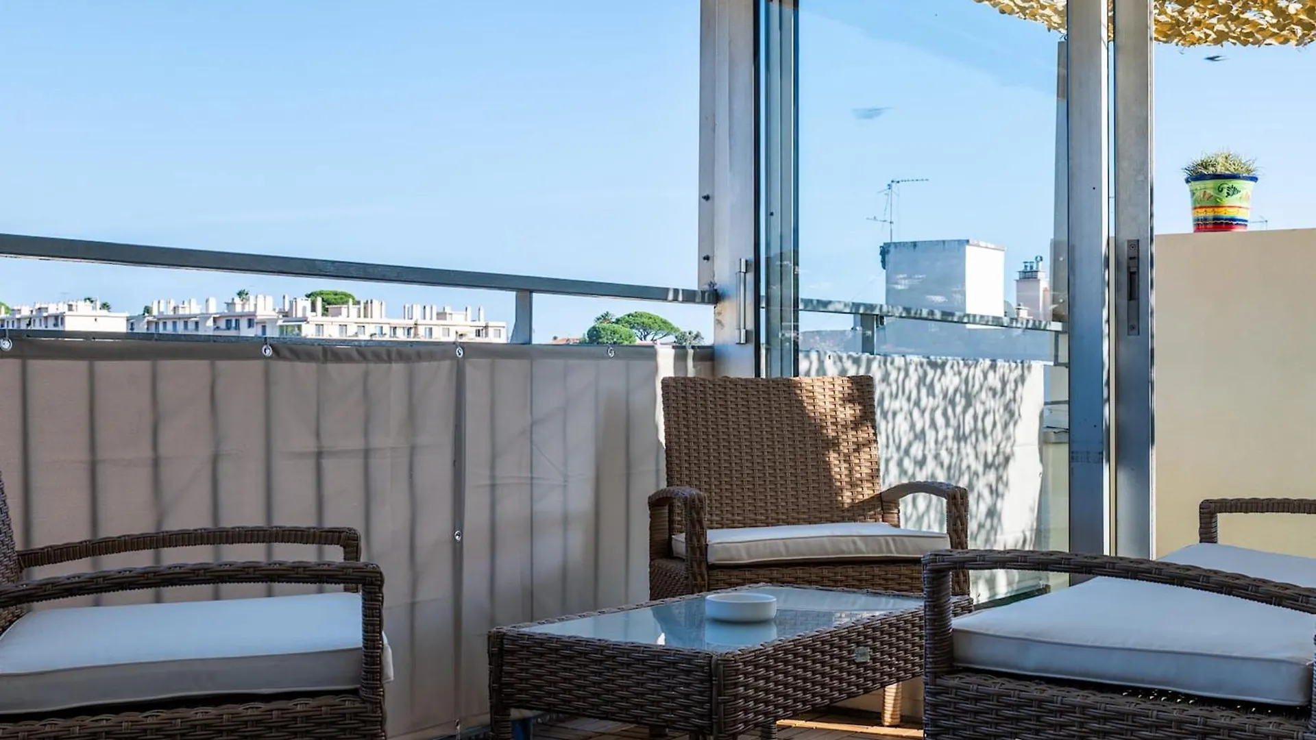 Bright Cocoon In Downtown Cagnes-Sur-Mer